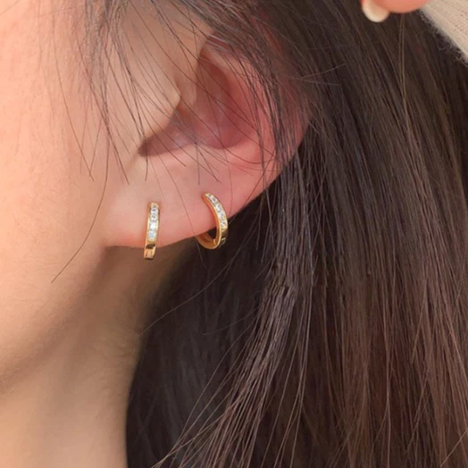 ต่างหูห่วง ต่างหูเงินแท้ ห่วงเพชรมีขอบ